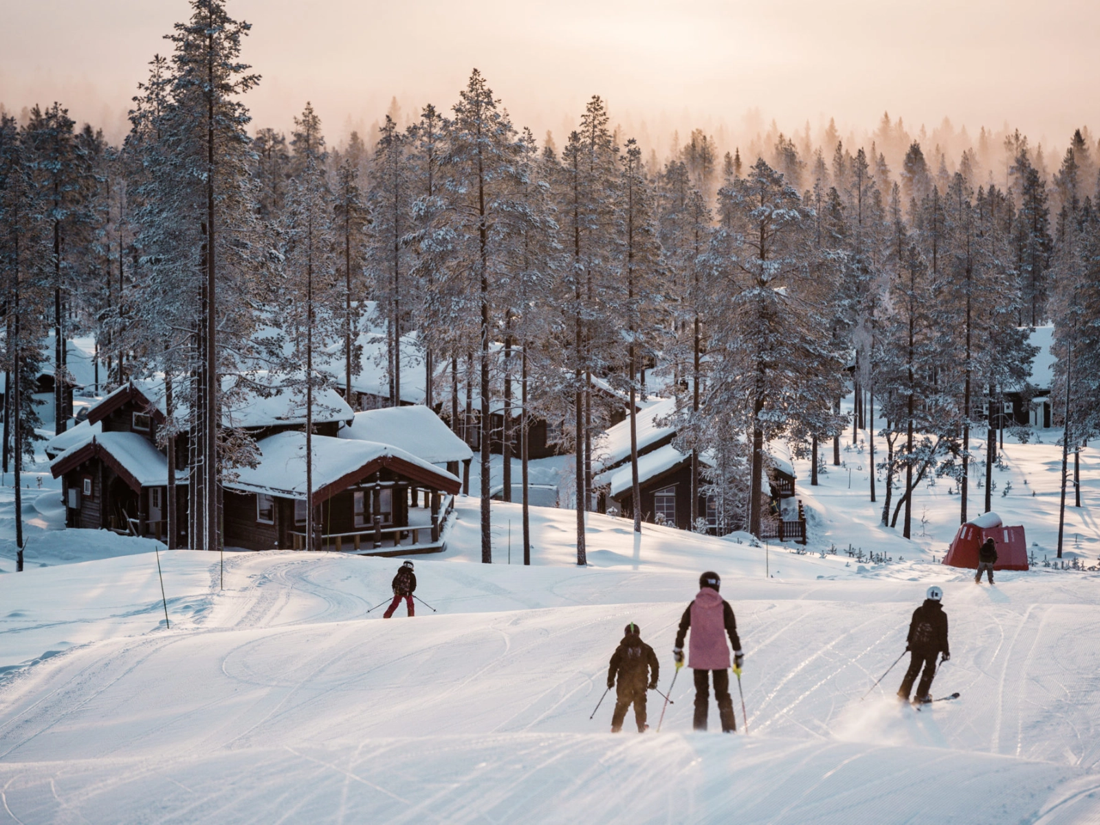 Skidåkning vid Idre fjäll vid Chillouthouse.